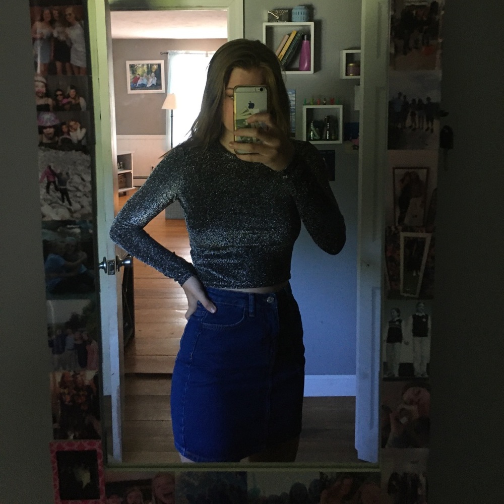 Cropped party shirt